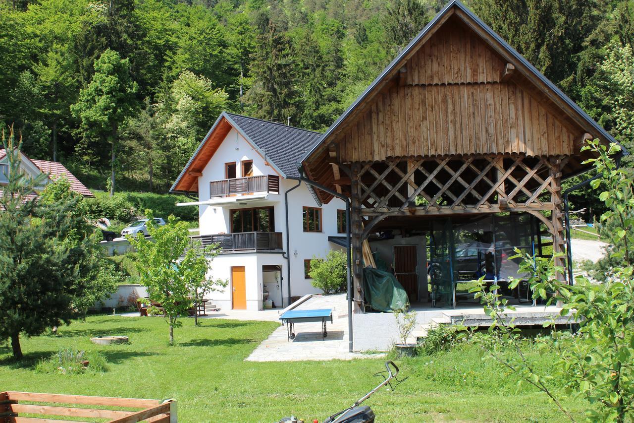 Vila Katarina Hrastenica Exteriör bild